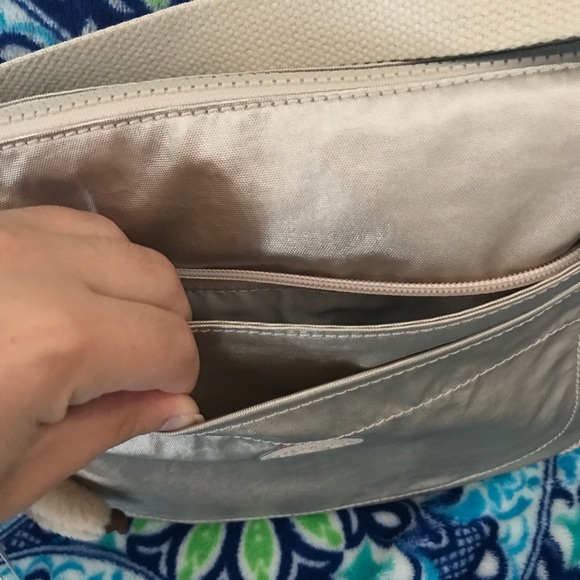 Kipling Metallic Gold Crossbody - Picture 4 of 8